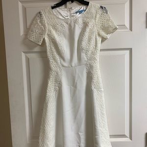 White size 0 Antonio Melani dress